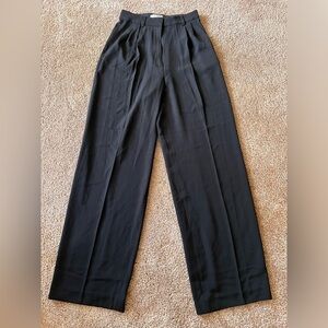 H&M Wide-Legged Trousers